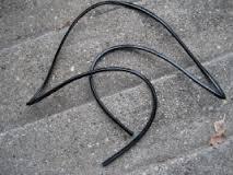 SUZUKI 84611-86G00-000 - MOLDURA LUNA TRA DERECHA