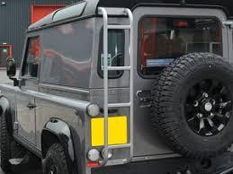 LAND ROVER DA1094 - ESCALERA TRASERA ACCESO BACA