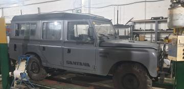 Land Rover Santana 109 Super 